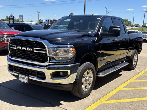Used 2024 RAM 2500 Big Horn AWD/4WD image 9