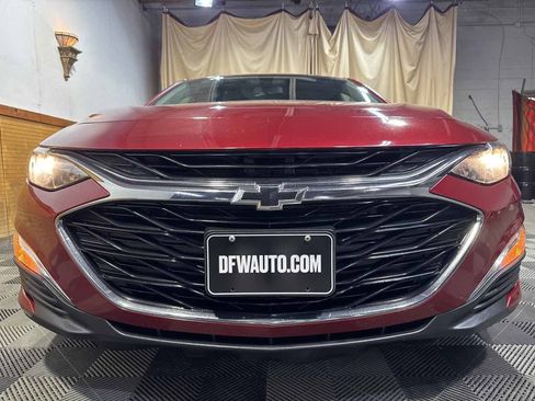 Used 2019 Chevrolet Malibu RS FWD image 3