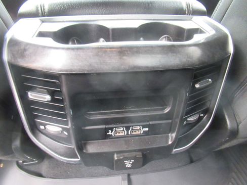 Used 2019 RAM 1500 Big Horn image 43