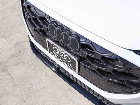 New 2026 Audi Q3 quattro 2.0T image 8