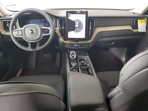 Used 2026 Volvo XC60 B5 Plus w/ Protection Package Premier AWD/4WD image 15