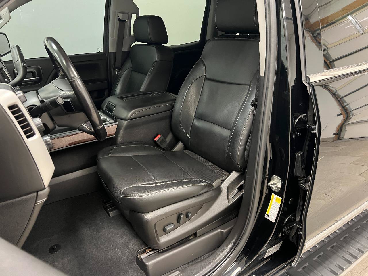 Used 2018 GMC Sierra 1500 SLT AWD/4WD image 23