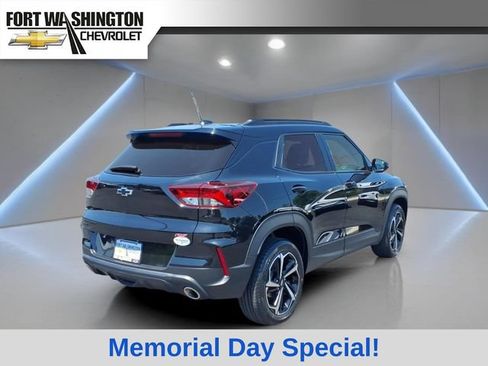 Used 2022 Chevrolet TrailBlazer RS AWD/4WD image 2