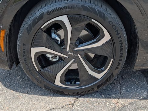 Certified 2024 Kia EV6 GT-Line AWD/4WD image 15