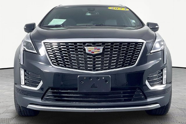 Used 2024 Cadillac XT5 Premium Luxury AWD/4WD image 2