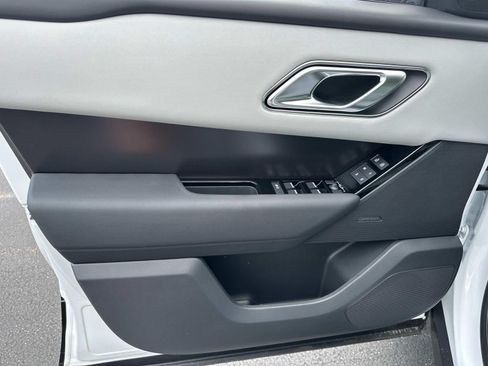 New 2026 Land Rover Range Rover Velar Dynamic SE AWD/4WD image 9