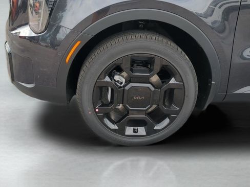 Used 2026 Kia Sorento SX Prestige w/ Olive Brown Leather Package image 11