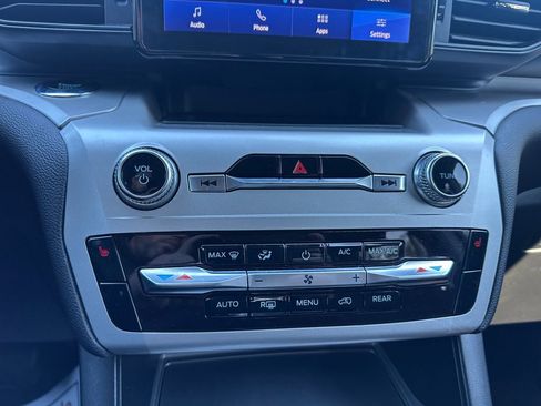 Used 2022 Ford Explorer XLT w/ Class IV Trailer Tow Package image 22