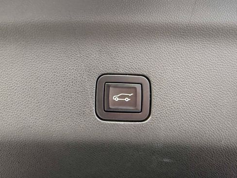 Used 2022 Cadillac Escalade ESV Premium Luxury AWD/4WD image 7