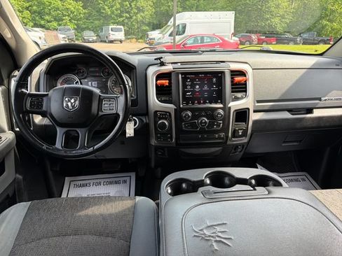 Used 2019 RAM 1500 Big Horn AWD/4WD image 14