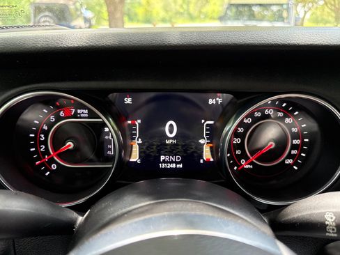 Used 2020 Jeep Wrangler Unlimited Rubicon w/ Quick Order Package 28Y Recon AWD/4WD image 30
