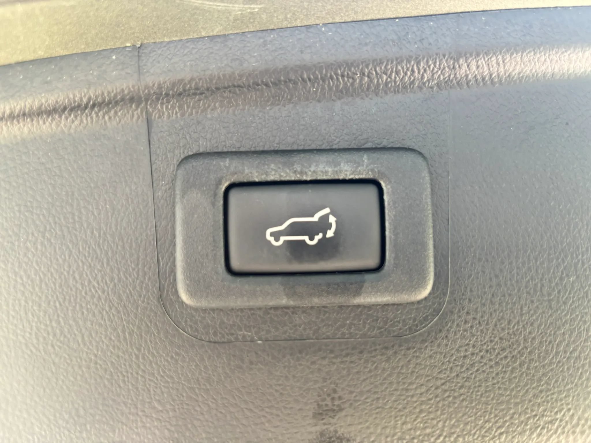 Used 2017 Subaru Outback 2.5i Premium AWD/4WD image 31