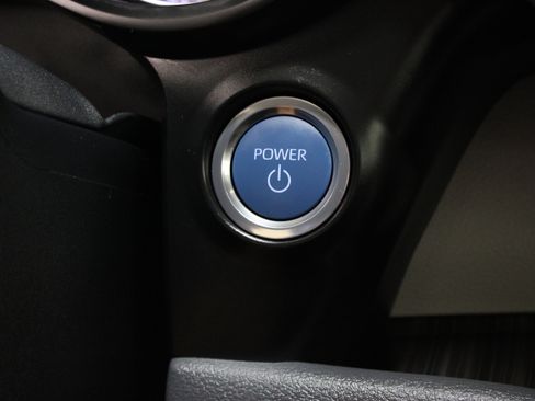 Used 2024 Toyota Sienna Limited FWD image 18