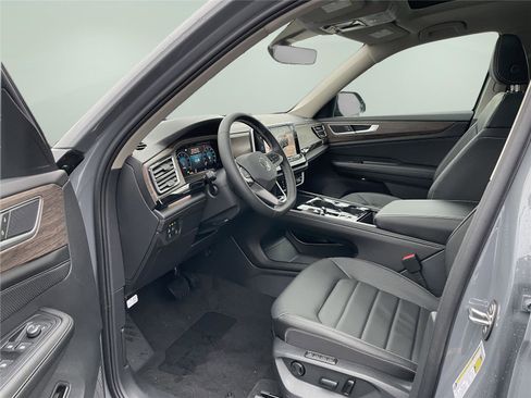 New 2026 Volkswagen Atlas SEL image 15