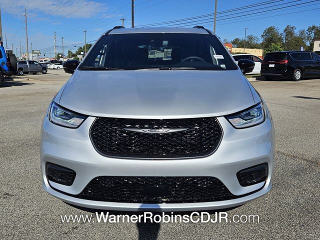 New 2026 Chrysler Pacifica Select w/ S Appearance Package FWD image 2