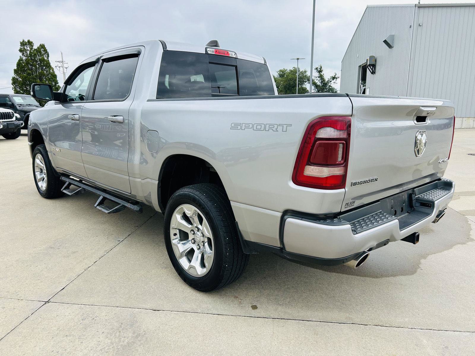 Used 2022 RAM 1500 Big Horn AWD/4WD image 33