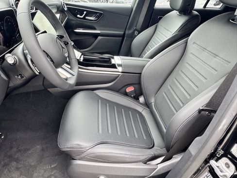 New 2025 Mercedes-Benz GLC 350e 4MATIC image 19