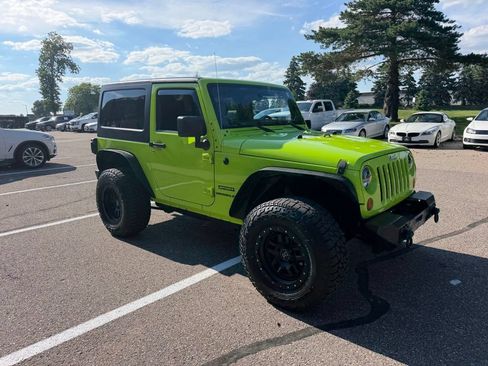 Used 2012 Jeep Wrangler Sport AWD/4WD image 9