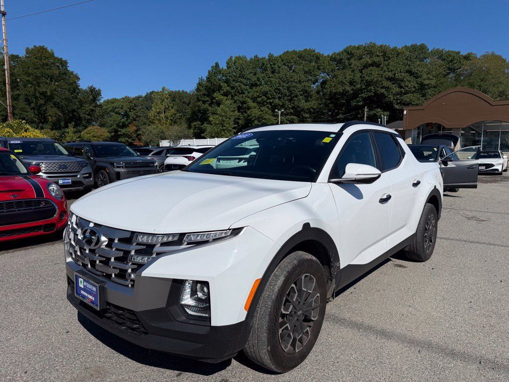 Used 2022 Hyundai Santa Cruz SEL w/ Activity Package AWD/4WD image 2
