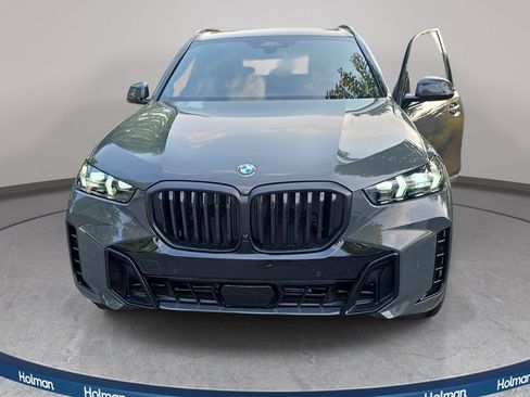 New 2026 BMW X5 xDrive40i w/ M Sport Package AWD/4WD image 2