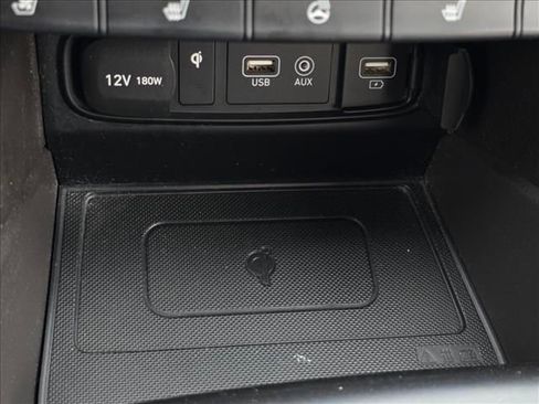 Used 2020 Hyundai Santa Fe Limited image 24