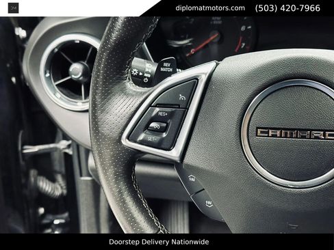 Used 2018 Chevrolet Camaro SS RWD image 75