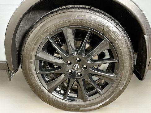 Used 2024 Nissan Murano SV w/ SV Midnight Edition Package image 11