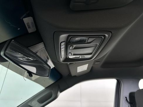 Used 2019 Chevrolet Silverado 1500 LT w/ Texas Edition AWD/4WD image 19