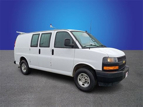 Used 2021 Chevrolet Express 2500 Work Van w/ Driver Convenience Package image 3