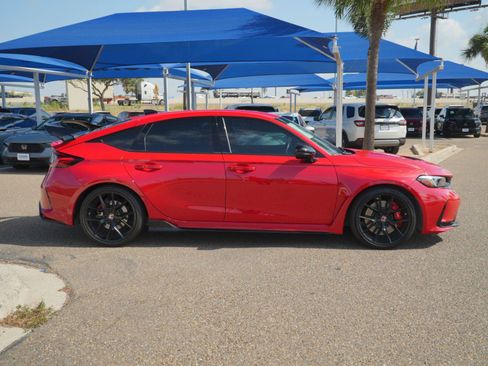 Used 2025 Honda Civic Type R image 4