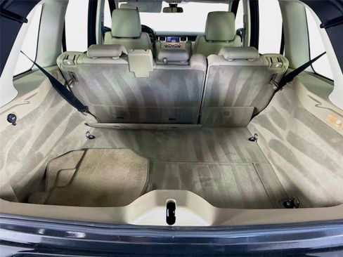 Used 2011 Land Rover Range Rover Sport HSE AWD/4WD image 28