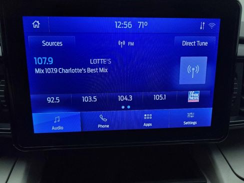 Used 2023 Ford Explorer XLT image 25