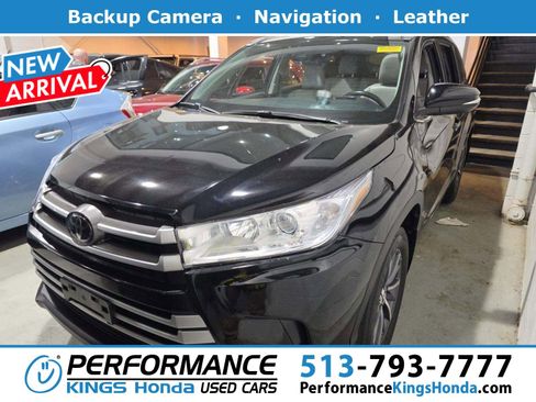 Used 2019 Toyota Highlander XLE image 1