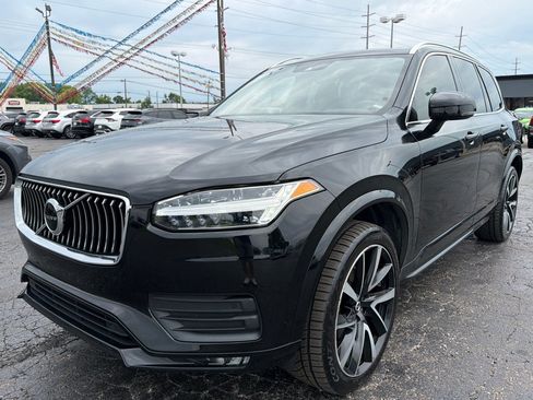 Used 2020 Volvo XC90 T6 Momentum w/ Protection Package Premier AWD/4WD image 3