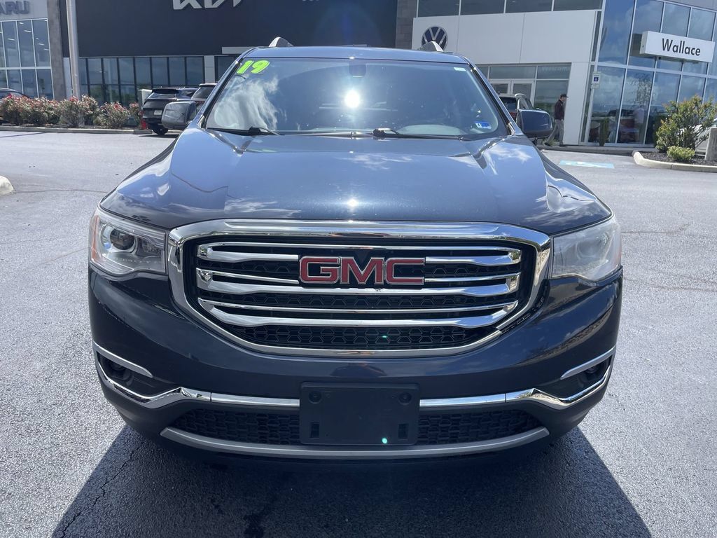 Used 2019 GMC Acadia SLT AWD/4WD image 2