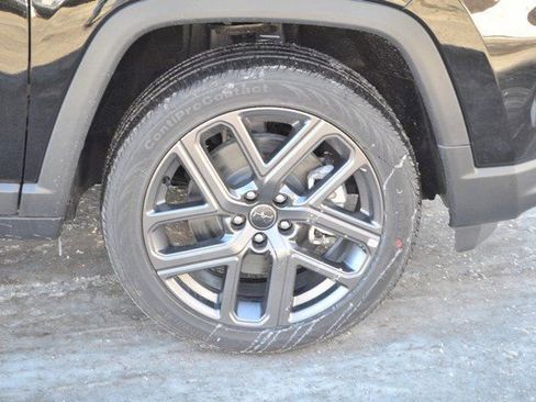 New 2026 Jeep Compass Limited image 10