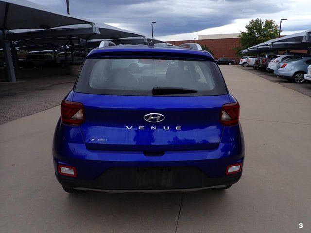 Used 2025 Hyundai Venue Limited FWD image 9