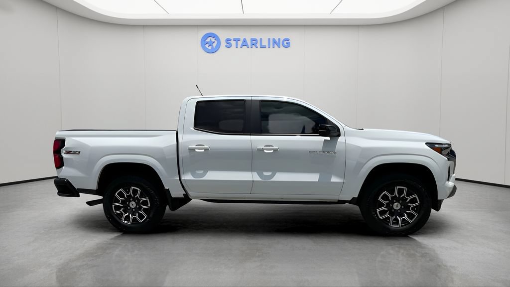 Used 2023 Chevrolet Colorado Z71 w/ Z71 Convenience Package 2 AWD/4WD image 11