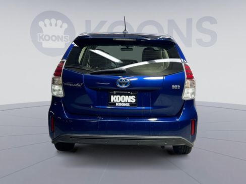 Used 2017 Toyota Prius V Three image 11