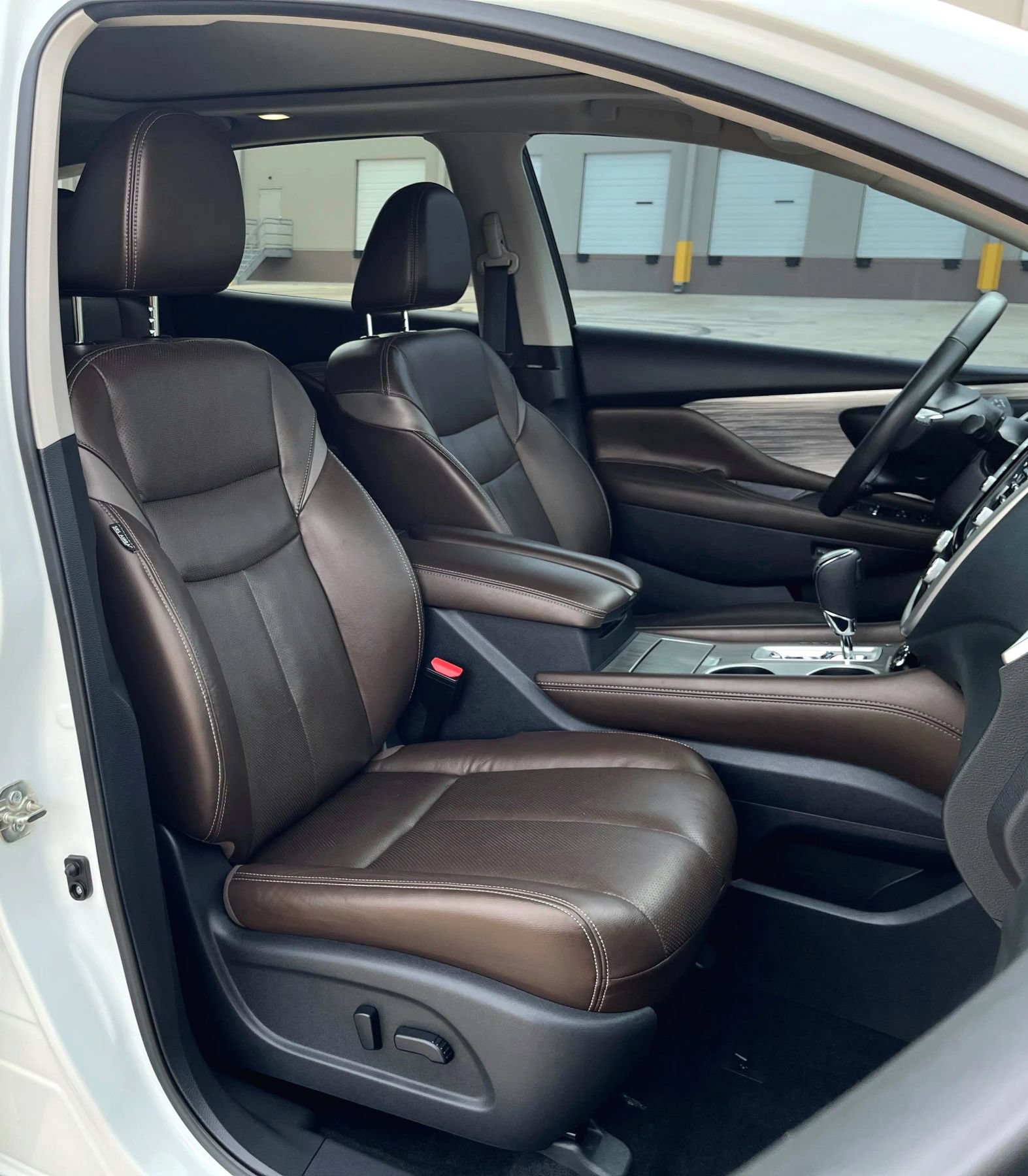 Used 2015 Nissan Murano Platinum w/ Platinum Technology Package AWD/4WD image 23