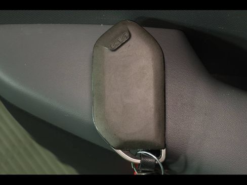 Used 2025 Kia K4 FWD image 30