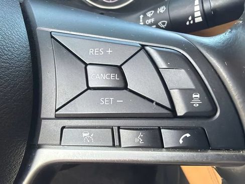 Used 2025 Nissan Sentra SV w/ SV Premium Package FWD image 24