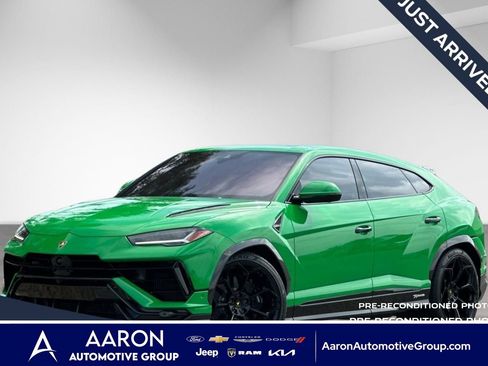 Used 2024 Lamborghini Urus Performante AWD/4WD image 1