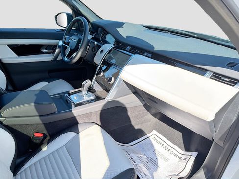 Used 2023 Land Rover Discovery Sport S R-Dynamic image 15