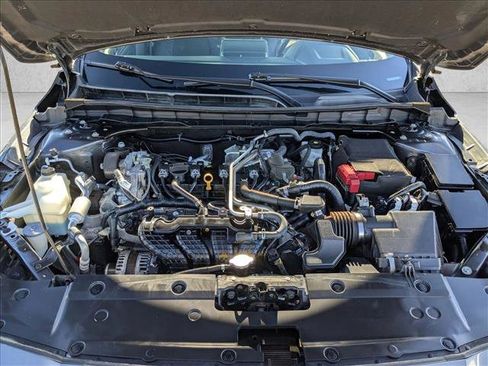 Used 2021 Nissan Altima 2.5 Platinum image 24