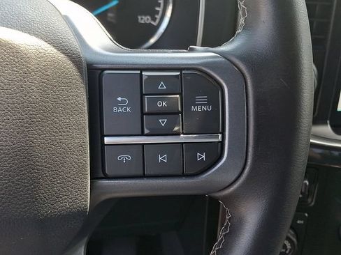 Used 2023 Ford F150 Lariat AWD/4WD image 23