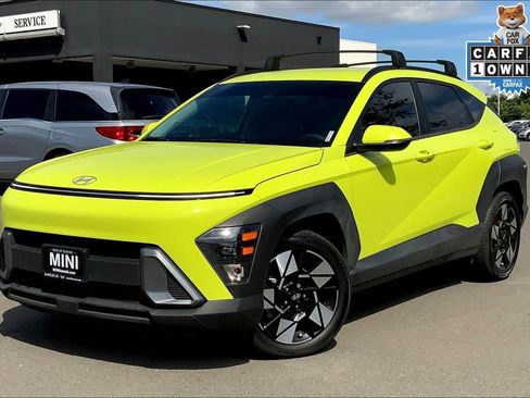 Used 2024 Hyundai Kona SEL image 2