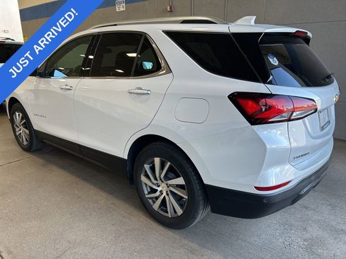 Used 2023 Chevrolet Equinox Premier AWD/4WD image 4
