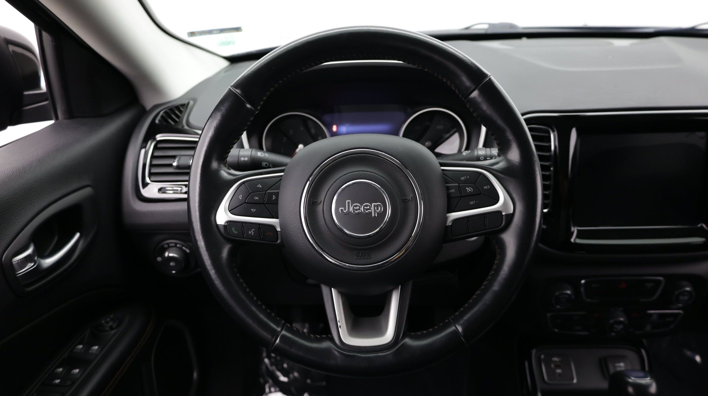 Used 2020 Jeep Compass Limited FWD image 30
