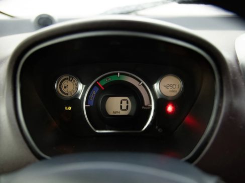 Used 2012 Mitsubishi i ES image 20